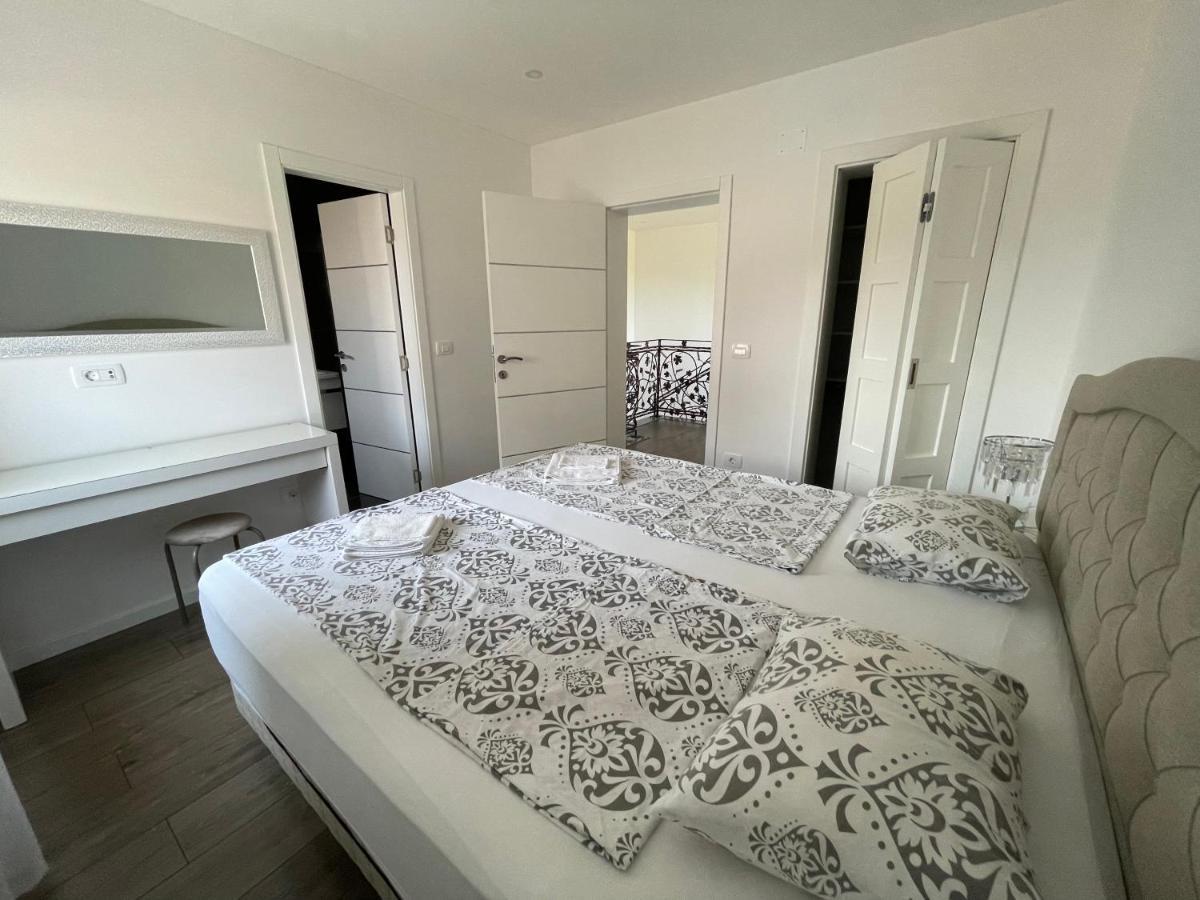 Vila Softic Amra Umag Exteriör bild