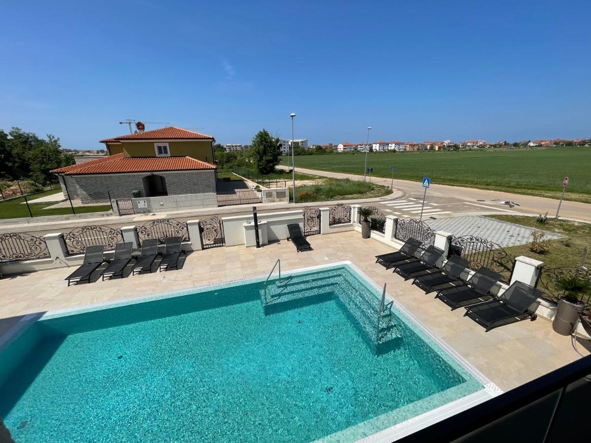 Vila Softic Amra Umag Exteriör bild
